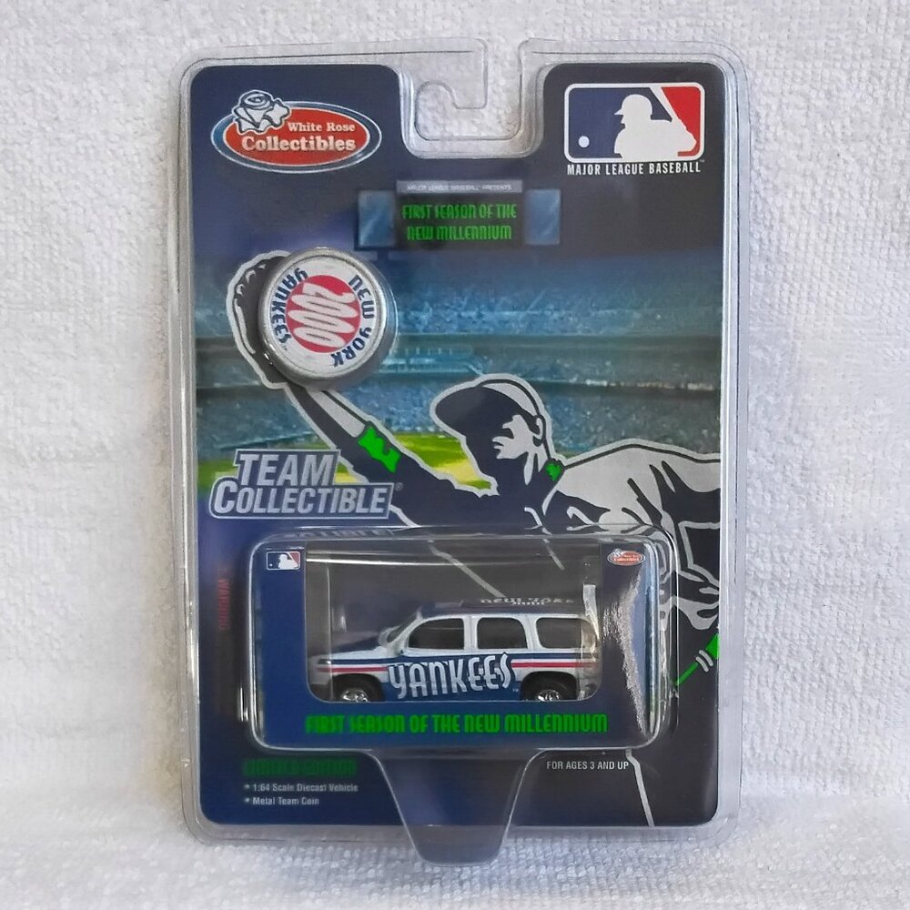Sealed 2000 MLB First Season of the Millenium NY Yankees Team Vehicle & Coin!!